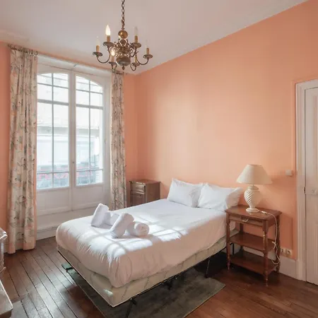 Chaperonniere Apartament