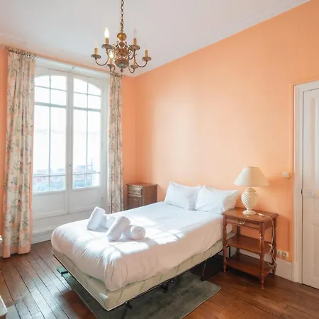 Chaperonniere Apartment