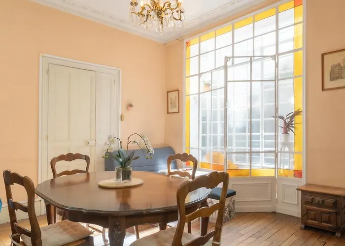 Chaperonniere Apartman *